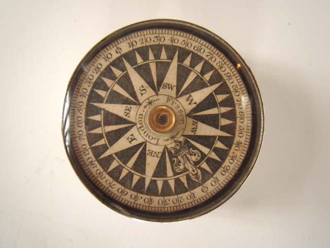 A beautiful silver pocket compass made by William Fraser of London, Royal Instrument Maker, circa 1790-1810 — image 4